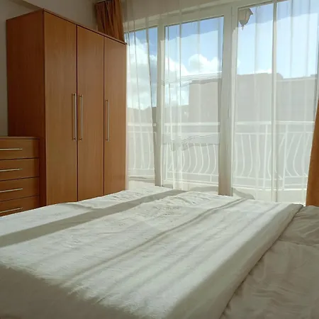 Cunninghamssilver Apartman *